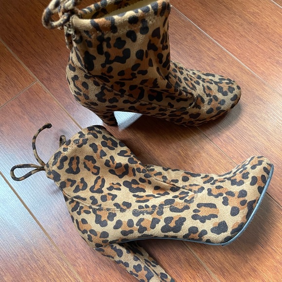 Leopard Booties - Picture 5 of 6